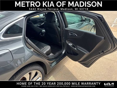 Used 2017 Chevrolet Malibu Premier w/ Driver Confidence Package FWD image 32