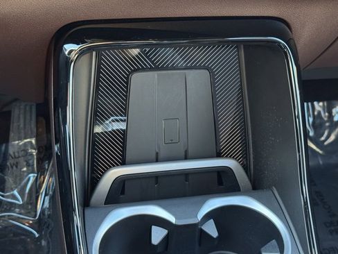 Used 2025 BMW X1 xDrive28i w/ Convenience Package image 10