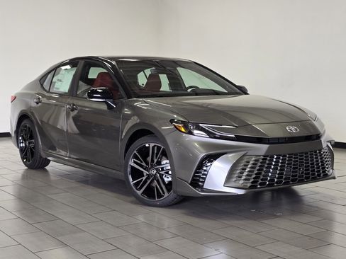 New 2026 Toyota Camry XSE FWD image 2