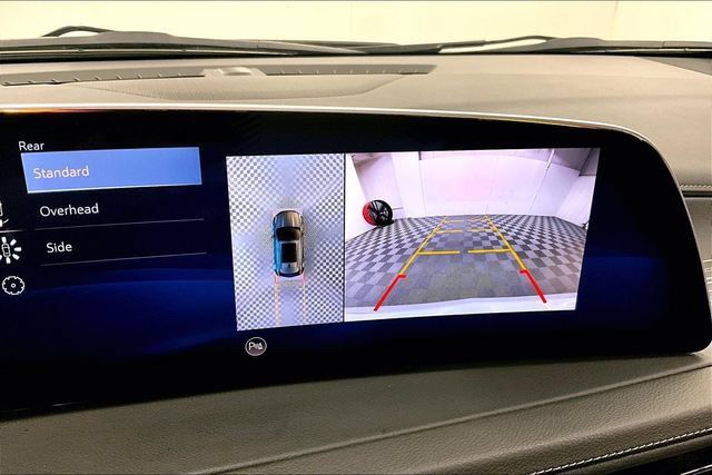 Used 2025 Cadillac XT4 Premium Luxury w/ LPO, Floor Liner Package AWD/4WD image 29
