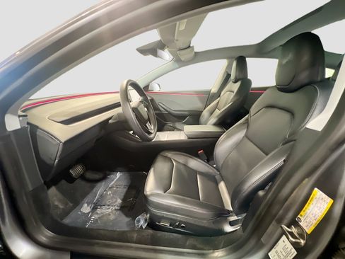 Used 2024 Tesla Model 3 Standard Range RWD image 15