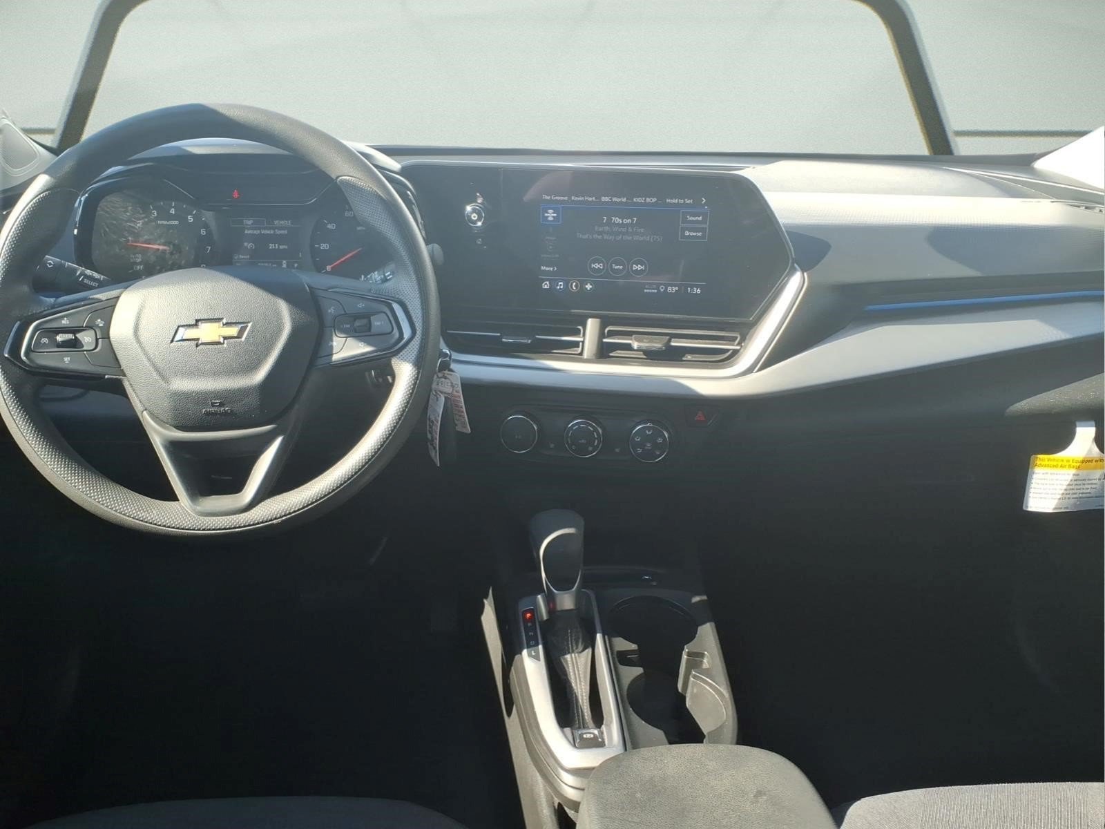 Used 2024 Chevrolet Trax LS w/ LS Convenience Package FWD image 11