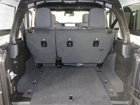 New 2026 Jeep Wrangler Unlimited Rubicon image 17