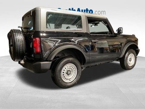 New 2026 Ford Bronco 2-Door AWD/4WD image 4