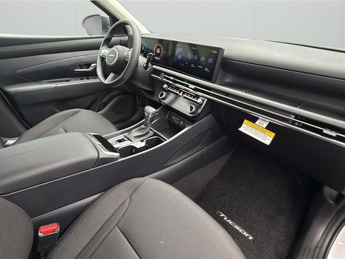 New 2026 Hyundai Tucson SEL FWD image 24
