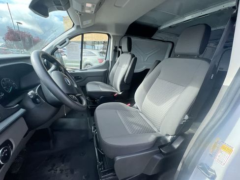Used 2024 Ford Transit 250 Low Roof AWD image 11