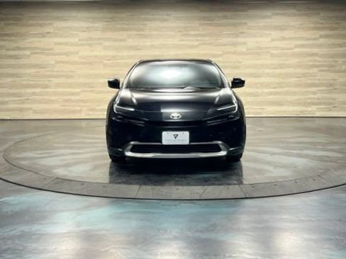 Used 2025 Toyota Prius Plug-In Hybrid FWD image 9