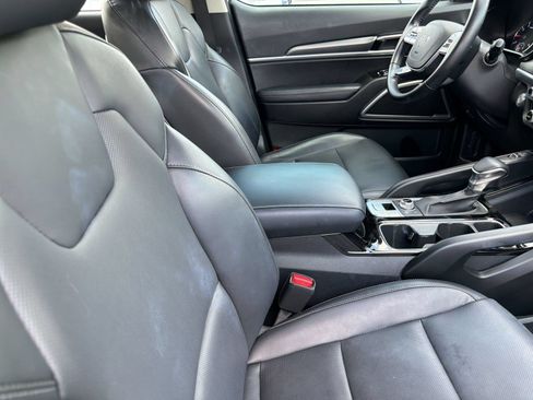Used 2022 Kia Telluride S AWD/4WD image 24