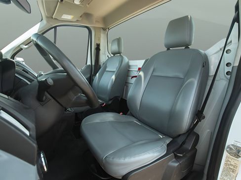 Used 2018 Ford Transit 250 138 RWD image 12