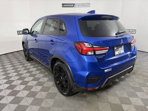 Used 2022 Mitsubishi Outlander Sport LE image 3