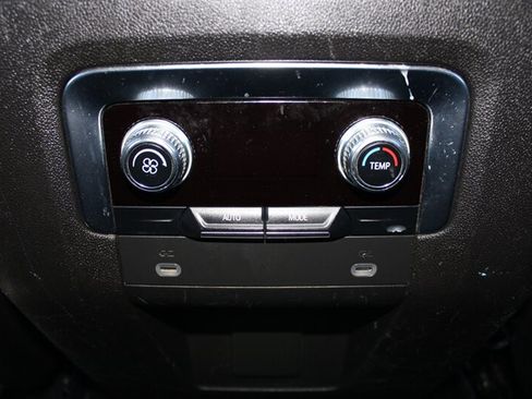 Used 2021 GMC Yukon SLT AWD/4WD image 24