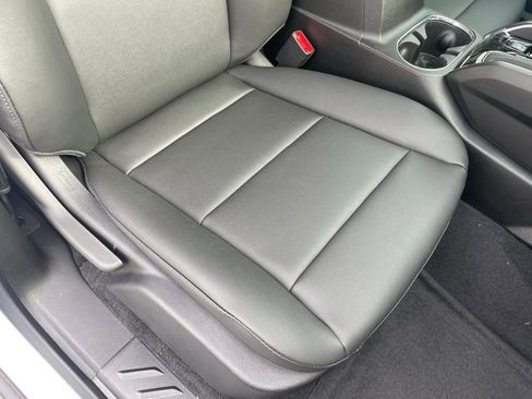 New 2026 GMC Canyon Elevation w/ Convenience Package image 33