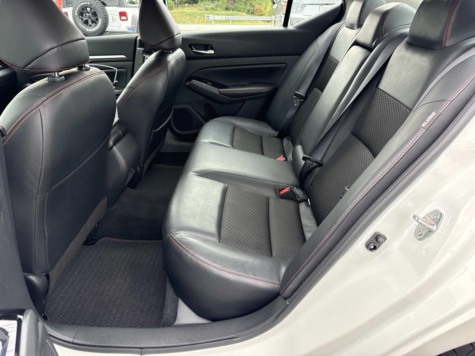 Used 2024 Nissan Altima 2.5 SR FWD image 28