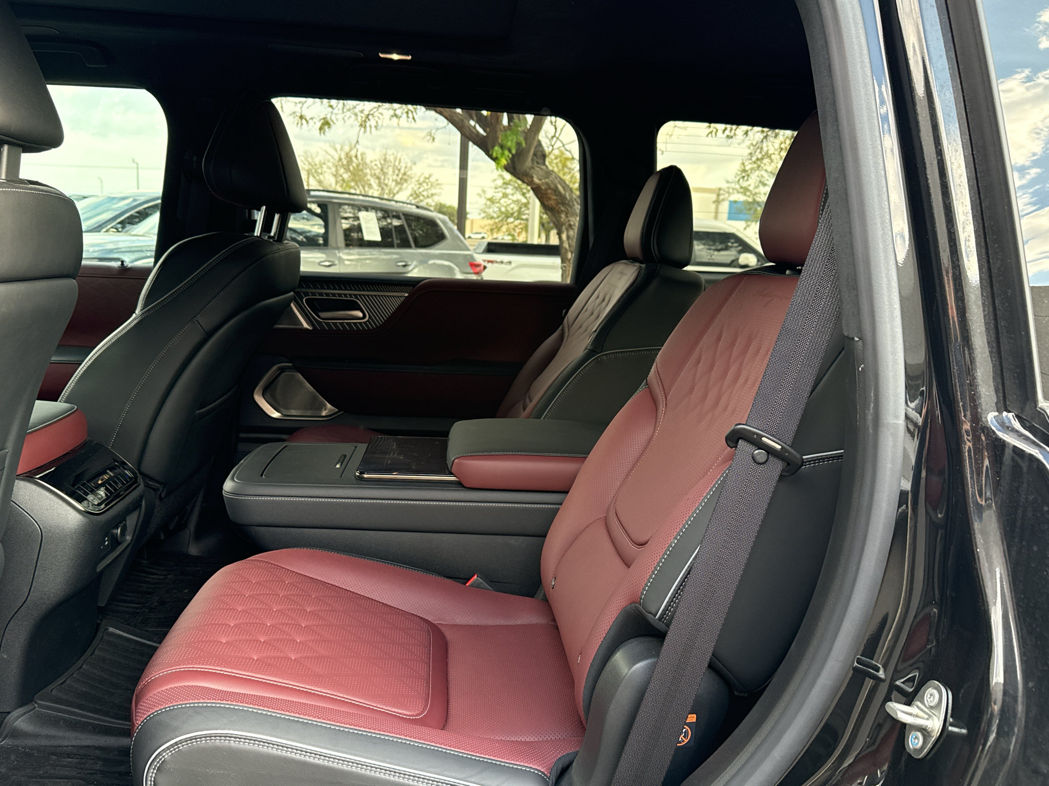 Used 2026 INFINITI QX80 Autograph AWD/4WD image 13