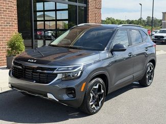 Used 2025 Kia Seltos S image 1