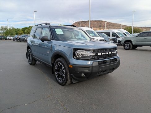 Used 2025 Ford Bronco Sport Outer Banks w/ Outer Banks Tech Package+ image 3