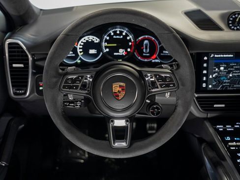 Used 2022 Porsche Cayenne Turbo S image 41