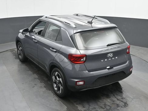 Used 2025 Hyundai Venue SEL FWD image 37