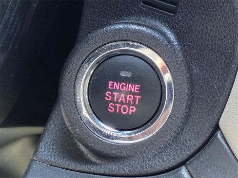 Used 2023 Subaru Outback Limited image 24