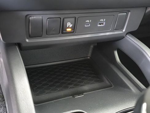New 2026 Nissan Frontier SV w/ Tow Package RWD image 17