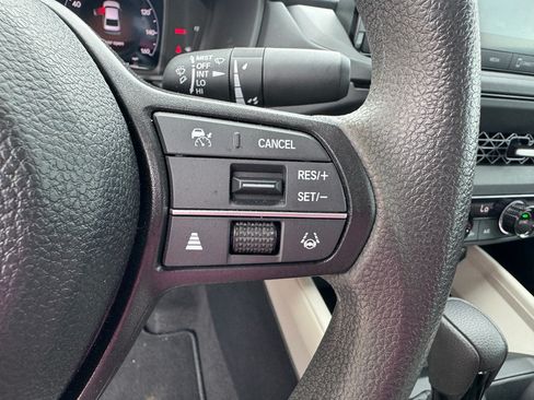 Certified 2025 Honda Accord SE image 13