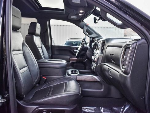 Used 2021 GMC Sierra 3500 Denali w/ Denali Ultimate Package image 15