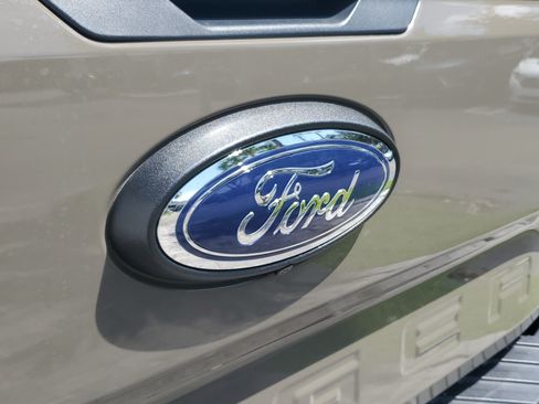 Used 2025 Ford Ranger Lariat w/ FX4 Off-Road Package AWD/4WD image 7