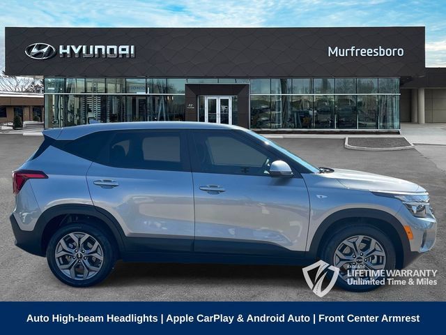 Used 2024 Kia Seltos LX AWD/4WD image 4