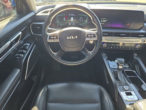 Certified 2023 Kia Telluride S image 13
