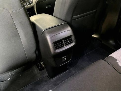 Used 2024 Chevrolet Equinox LS w/ LS Convenience Package AWD/4WD image 29
