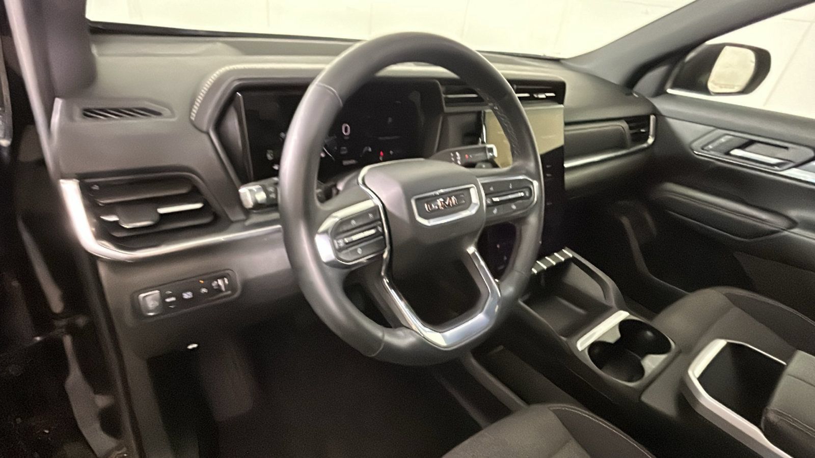 Used 2026 GMC Terrain Elevation FWD image 16