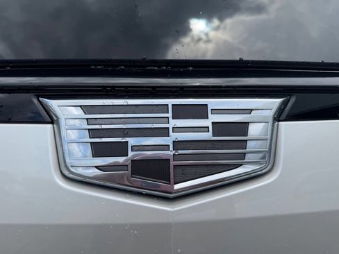 Used 2024 Cadillac Escalade Sport Platinum w/ Heavy-Duty Trailer Package AWD/4WD image 10