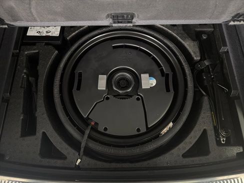 Used 2018 Audi Q5 Prestige w/ Prestige Package image 32