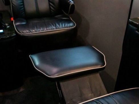 Used 2017 Mercedes-Benz Sprinter 2500 image 9