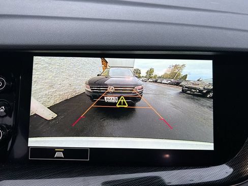 Used 2023 Buick Envision Preferred AWD/4WD image 19