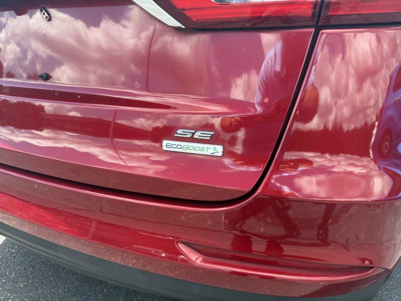 Used 2019 Ford Fusion SE FWD image 5