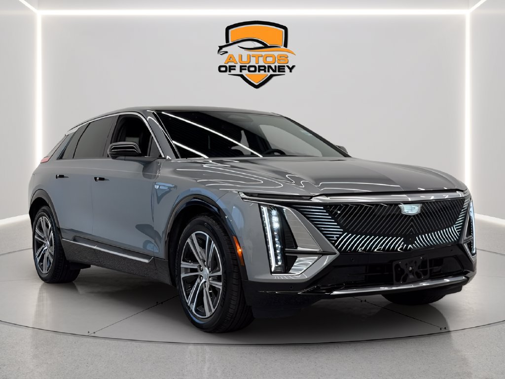 Used 2024 Cadillac Lyriq Luxury w/ LPO, Floor Liner Package AWD/4WD image 5