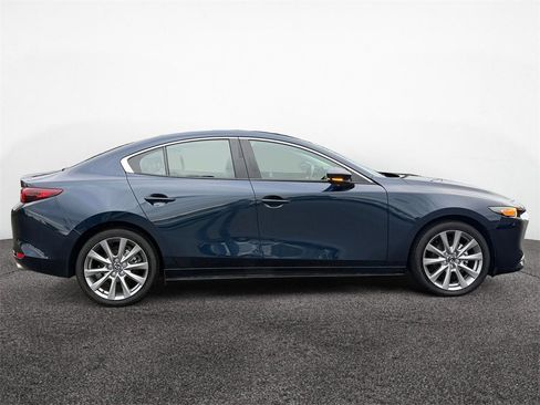 Used 2023 MAZDA MAZDA3 s image 6