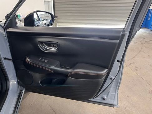 Used 2023 Honda HR-V Sport image 12