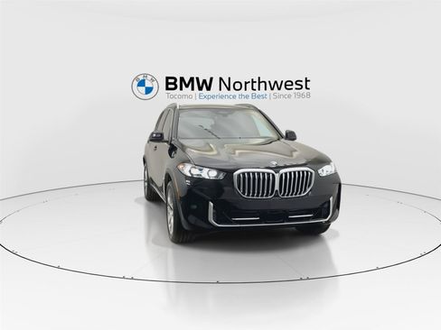 New 2026 BMW X5 xDrive40i w/ Climate Comfort Package image 7