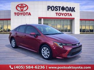 Used 2025 Toyota Corolla LE video 1
