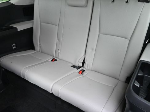 Used 2024 Toyota Grand Highlander XLE image 14