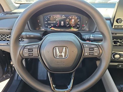 Certified 2025 Honda Accord LX image 28