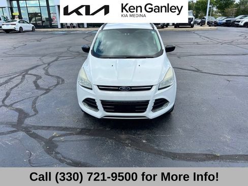 Used 2019 Ford Escape SE FWD image 4