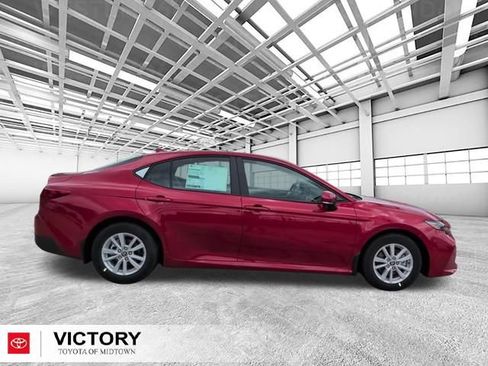 Used 2026 Toyota Camry LE w/ Convenience Package FWD image 2