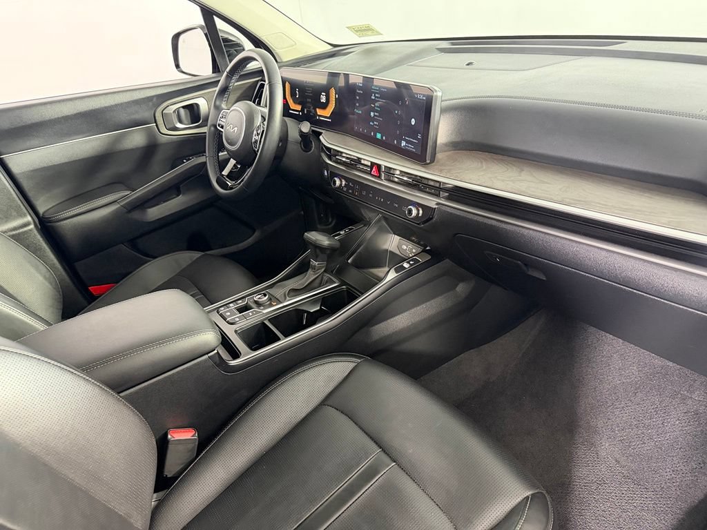 Used 2025 Kia Sorento X-Line EX AWD/4WD image 13