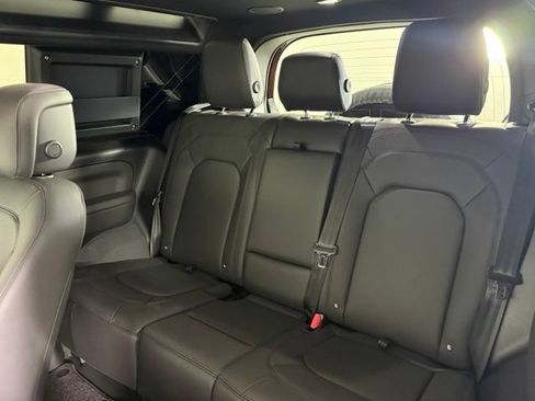 New 2026 Land Rover Defender 90 X-Dynamic SE AWD/4WD image 18