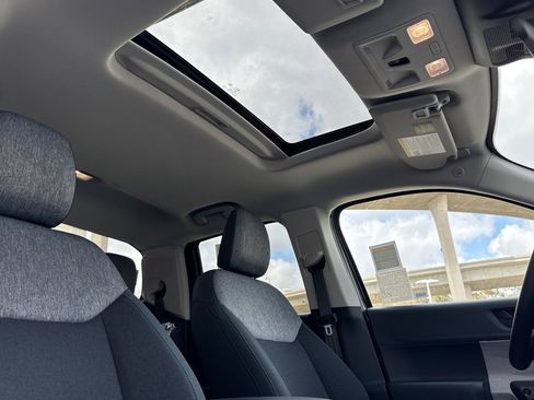 New 2025 Ford Maverick XLT w/ XLT Luxury Package image 15