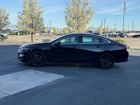 Used 2024 Chevrolet Malibu LT w/ Midnight Edition image 5