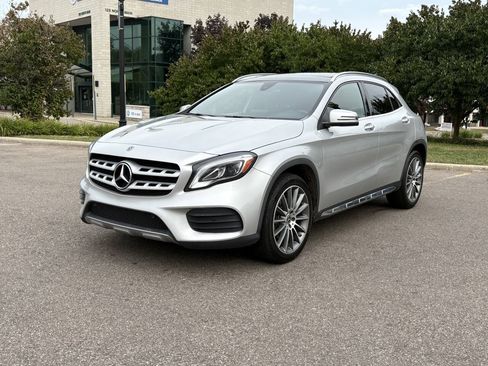Used 2018 Mercedes-Benz GLA 250 4MATIC image 3